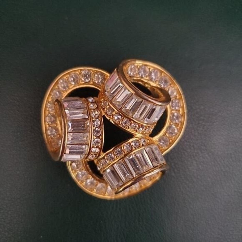 Vintage Gold Tone Rhinestone Baguette and Round Cut Swirl Brooch Pin Art Deco